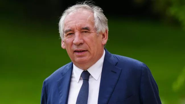 Demande de confiance : François Bayrou sollicite l’assemblée nationale.