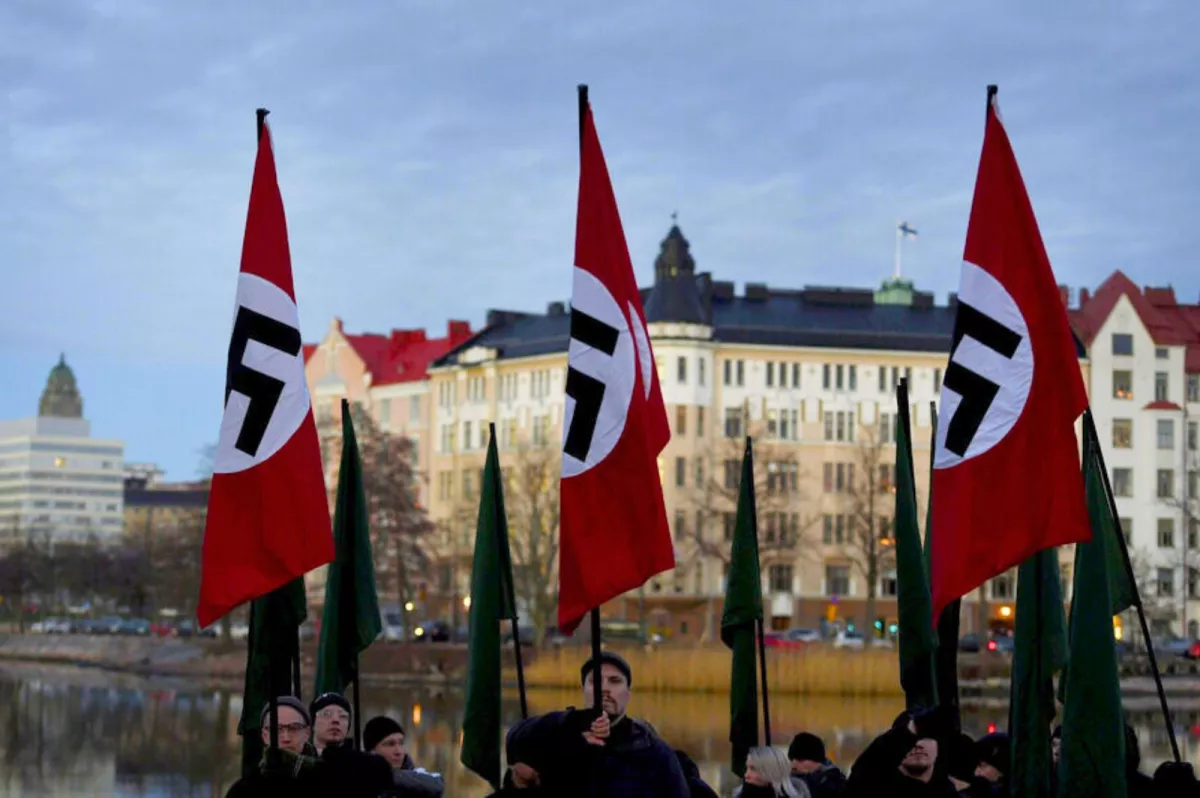 Peines de prisons pour des néonazis : le spectre des violences d'extrême droite en Suède, un sillage sanglant.