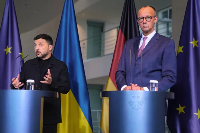 Merz et Trump divisés sur l’Ukraine : cessez-le-feu ou négociations directes ?