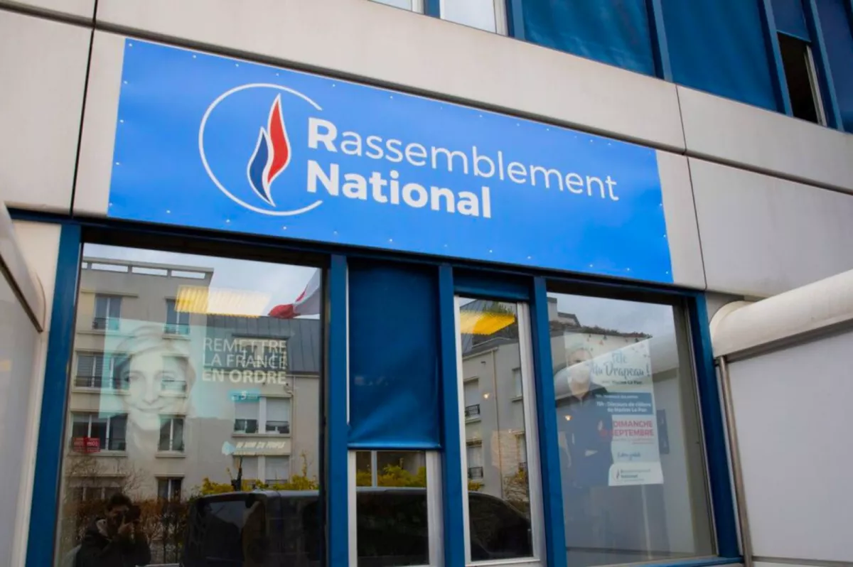 Au moins 9 hommes condamnés ou en attente d’un procès de terrorisme ont exercé au sein du RN.