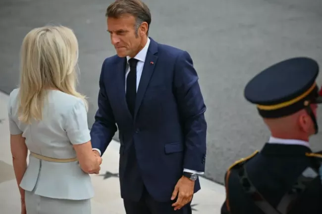 Emmanuel Macron est arrivé à la Maison Blanche.