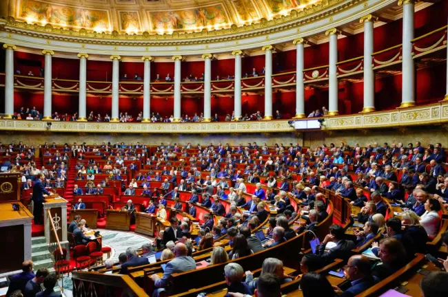 Budget Lecornu 2026 : une saignée pour les précaires et les étudiants malgré les discours officiels.