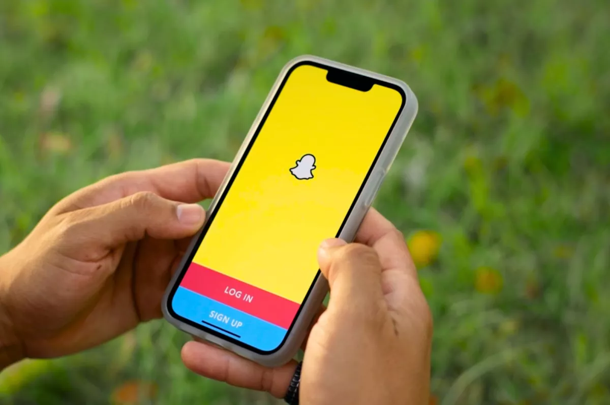 Snapchat limite l’espace gratuit des Memories et lance des forfaits de stockage payants.