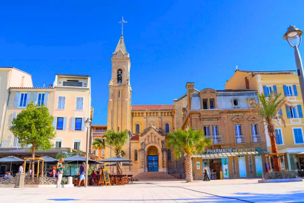 Sanary : un exhibitionniste multirécidiviste interpellé après s’être masturbé à l’église.