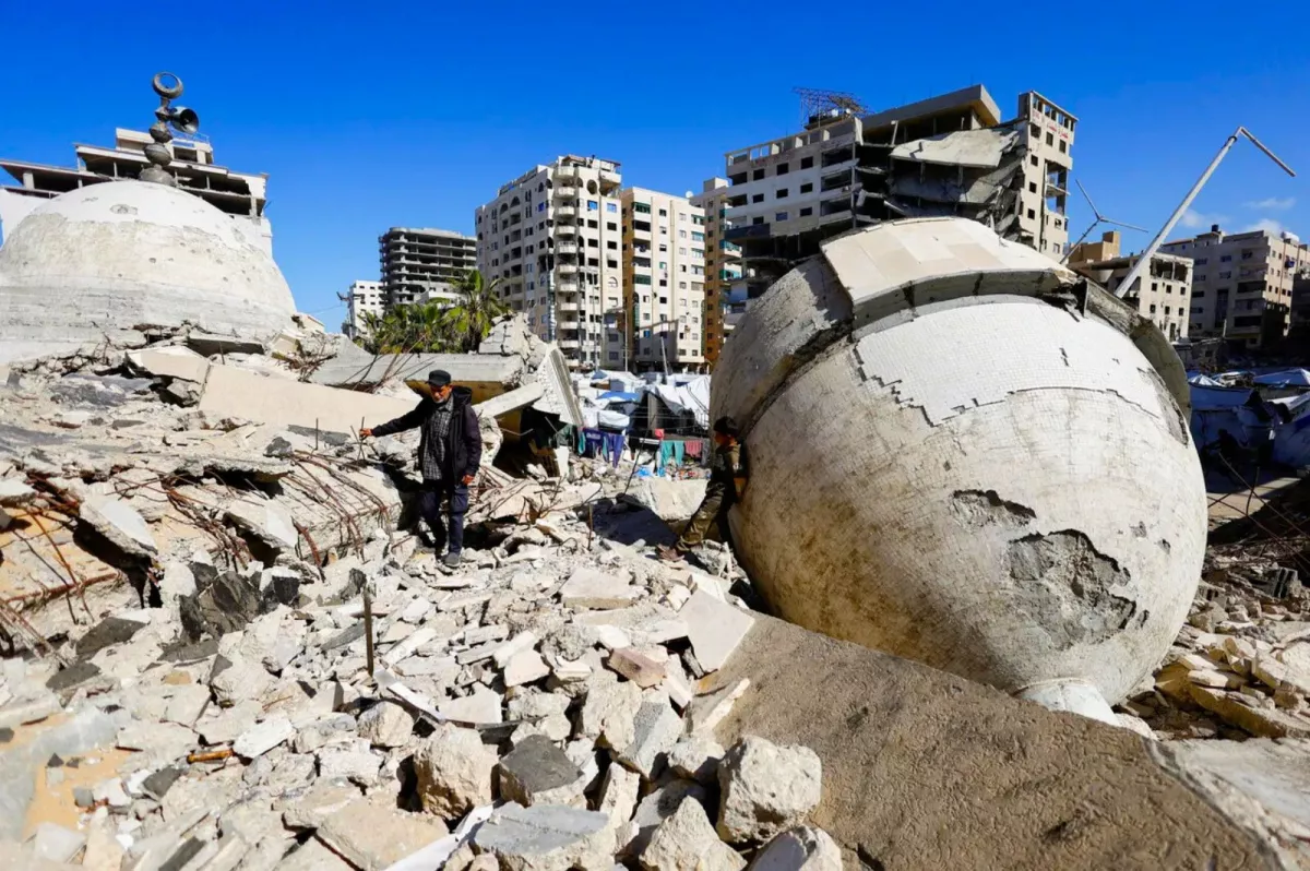 Un cessez-le-feu qui n’en est pas un : la poursuite des violences à Gaza malgré l’espoir de paix annoncé.