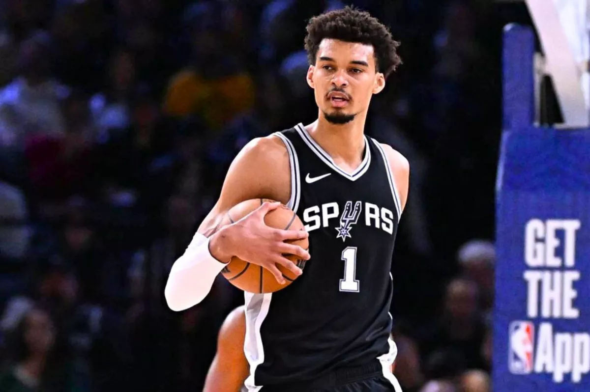 La « Wemba-mania » est de retour : Victor Wembanyama éblouit pour son retour en NBA.