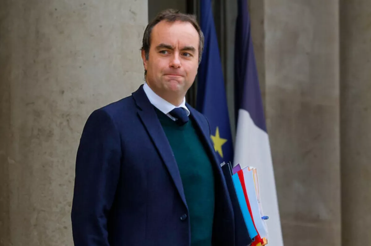Sébastien Lecornu est nommé Premier Ministre après la chute du gouvernement Bayrou.