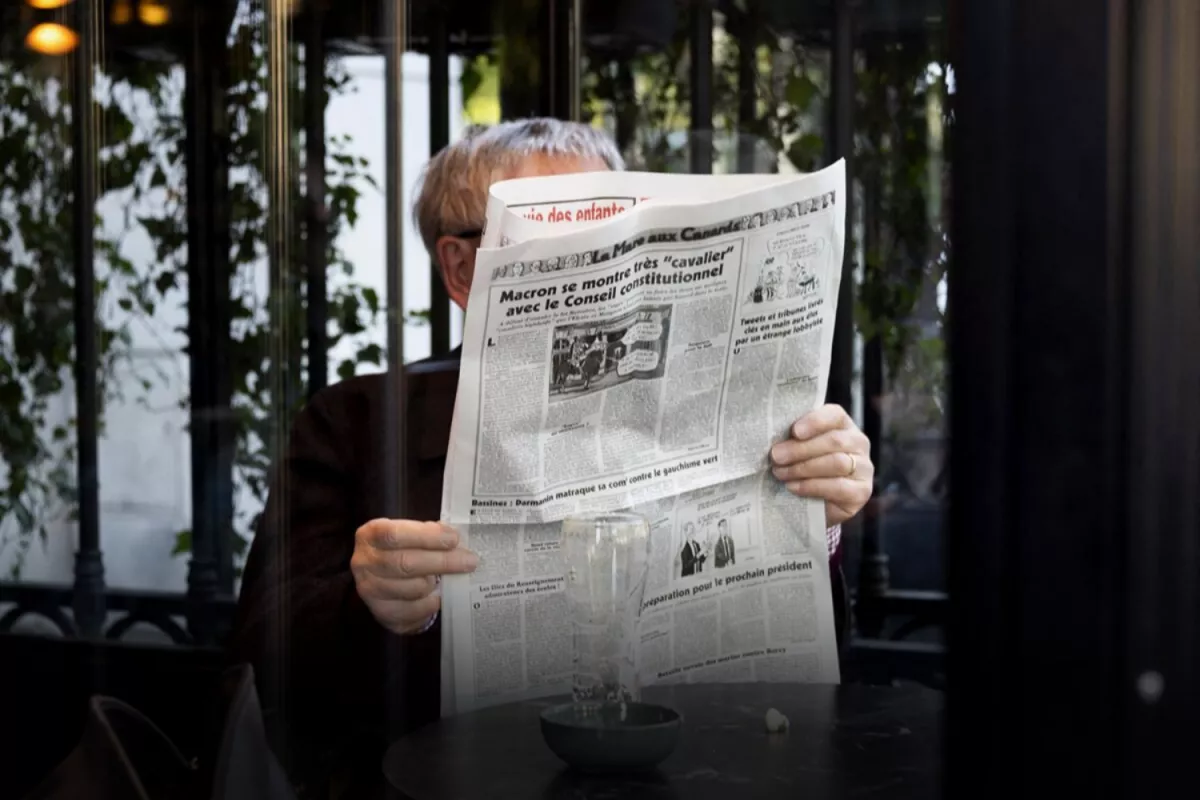 Scandale au Canard Enchaîné : Soupçons d’emploi fictif, lourdes sanctions requises contre d’anciens cadres et un célèbre dessinateur.