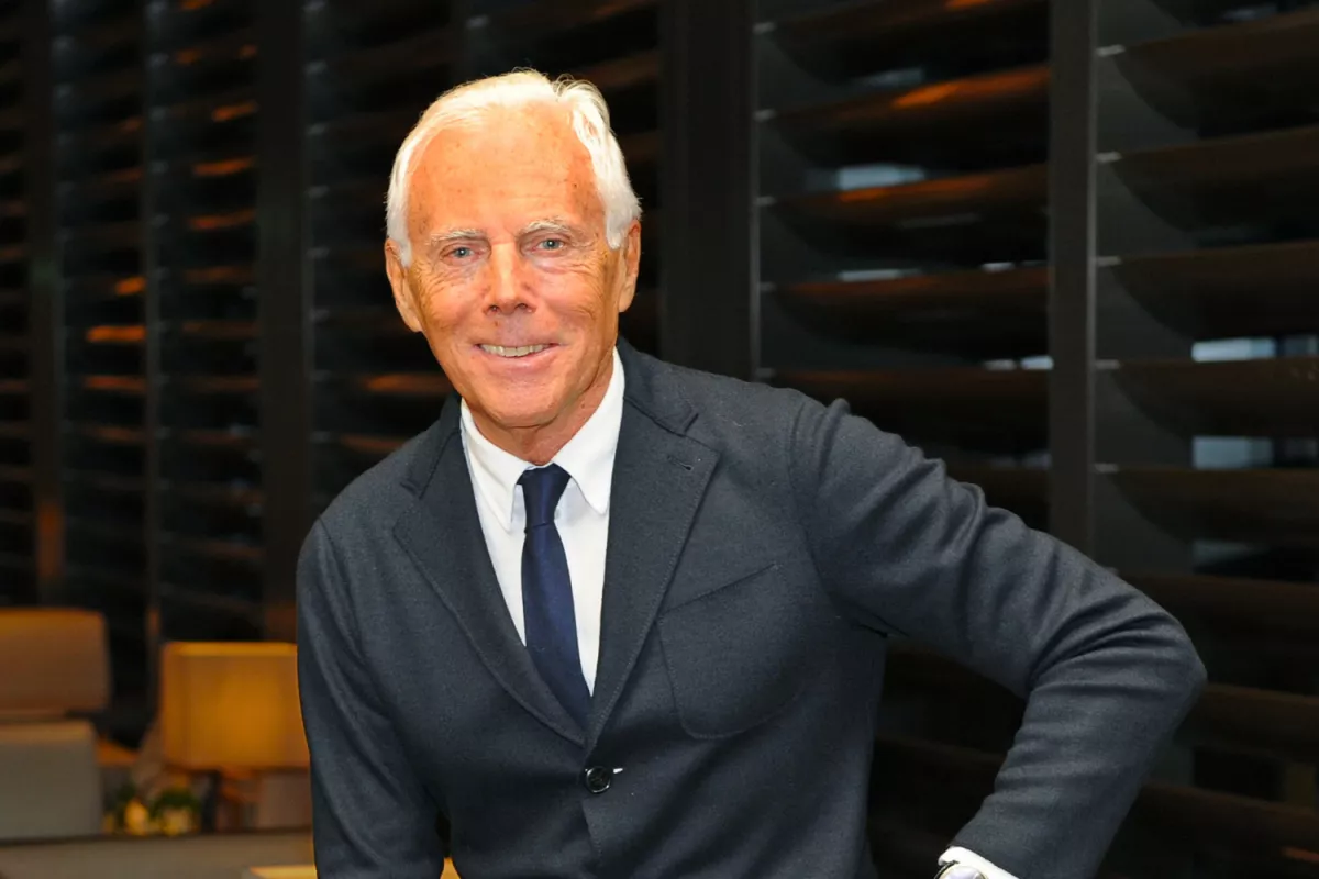Mort de Giorgio Armani : la succession millimétrée d’un empire sans héritier direct.