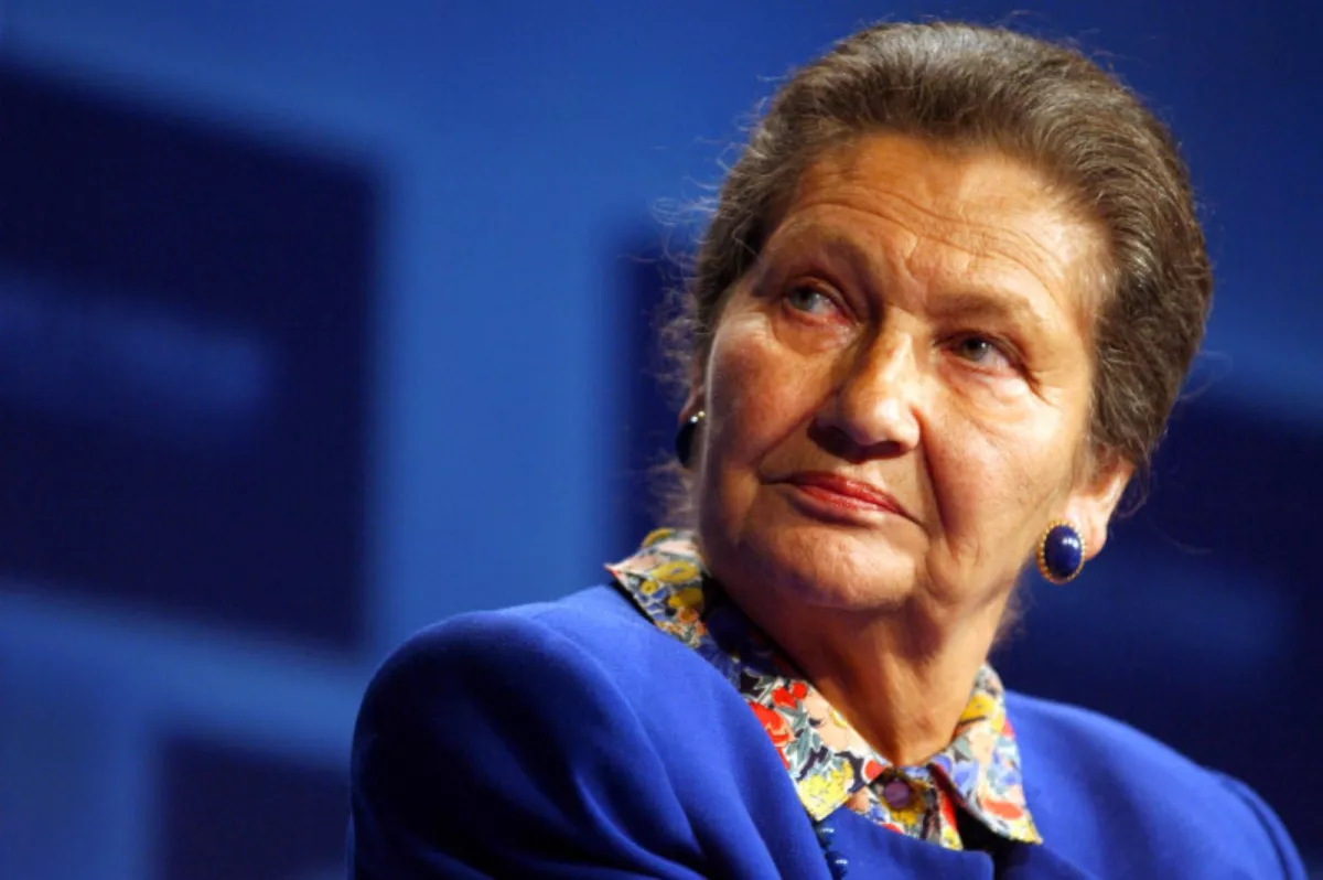 Simone Weil : Et si la démocratie commençait par la fin des partis politiques ?
