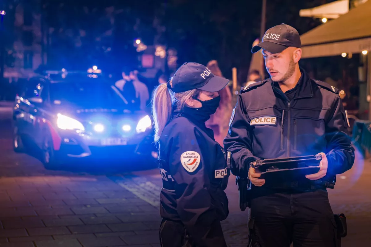 Nice : un homme mortellement poignardé à la gorge, le suspect en fuite