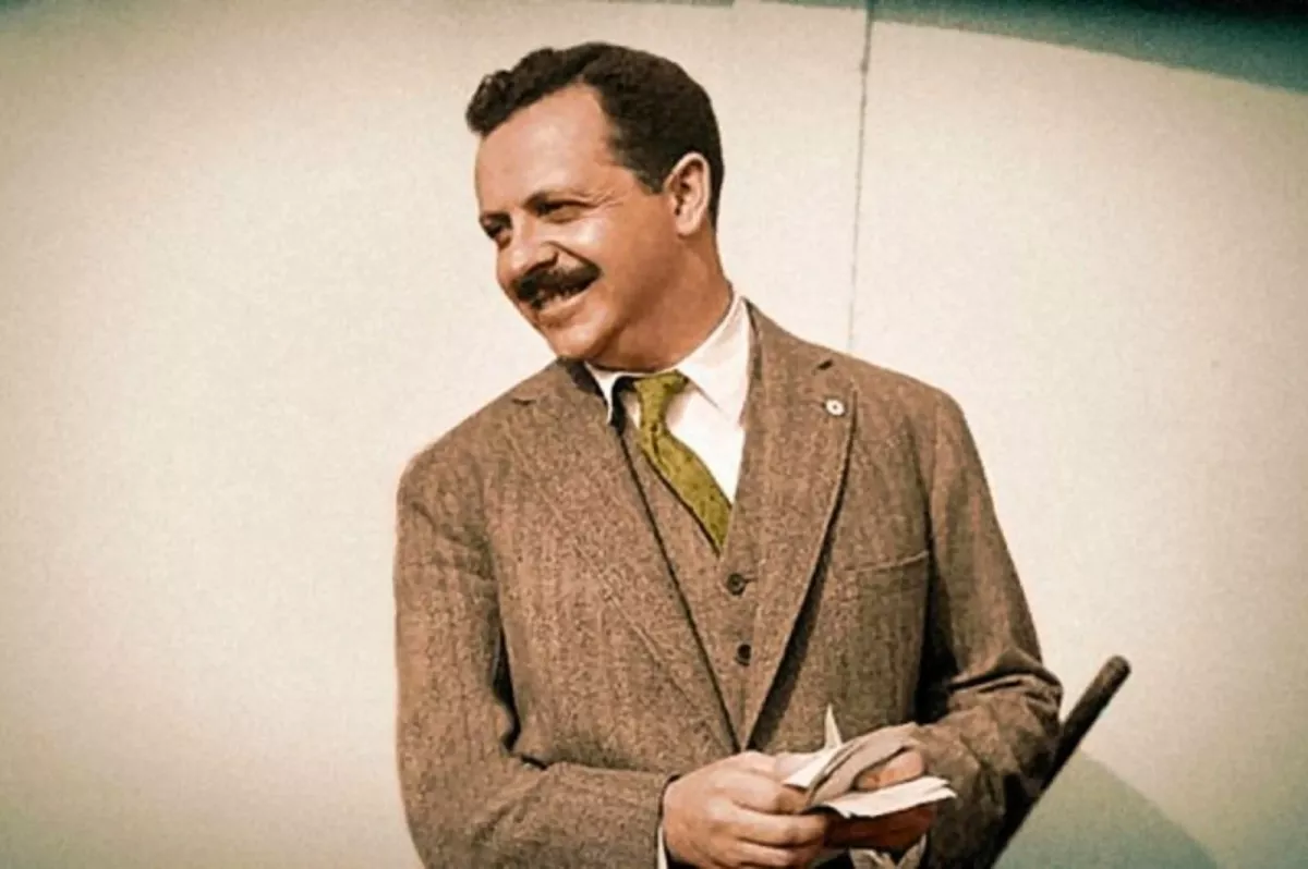 Edward Bernays : Comment l’élite démocratique manipule-t-elle l’opinion du peuple ? 