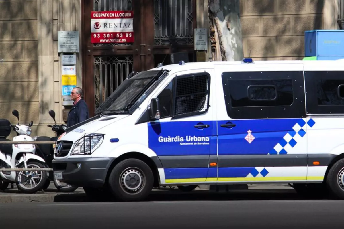 Parc catalan : un homme exhibe son pénis devant des enfants puis urine devant les parents choqués.