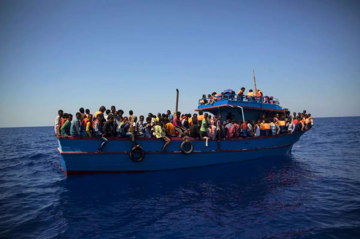 Naufrage d’une embarcation de migrants au large de la Libye : 42 personnes « présumées mortes » selon l’OIM.